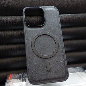 MagSafe Leather Case iPhone 14 PRO / черен /